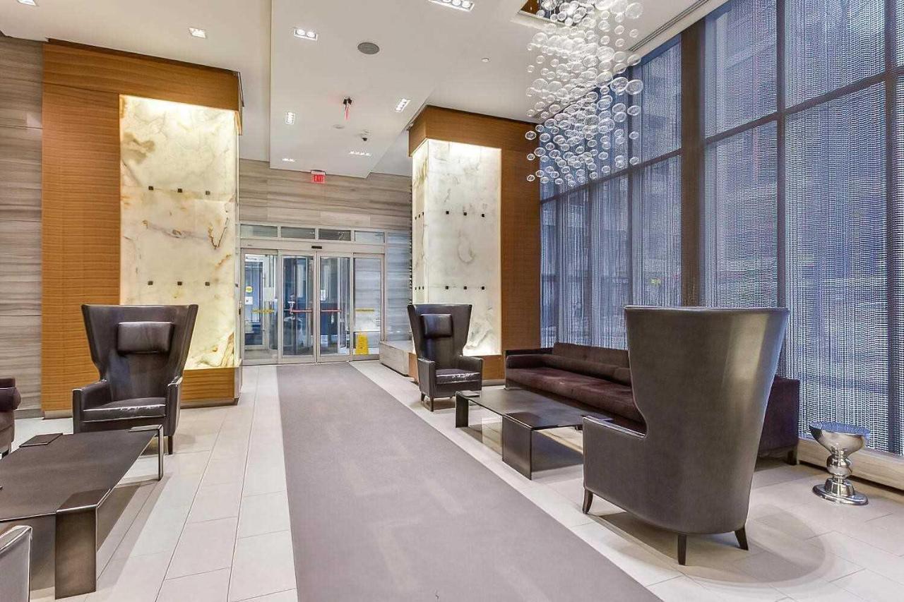 Luxury Condo Prime Location Toronto Exteriör bild