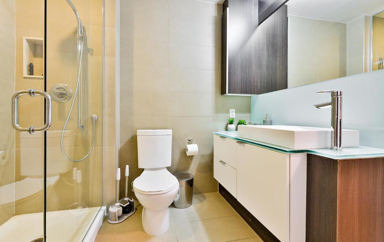 Luxury Condo Prime Location Toronto Exteriör bild