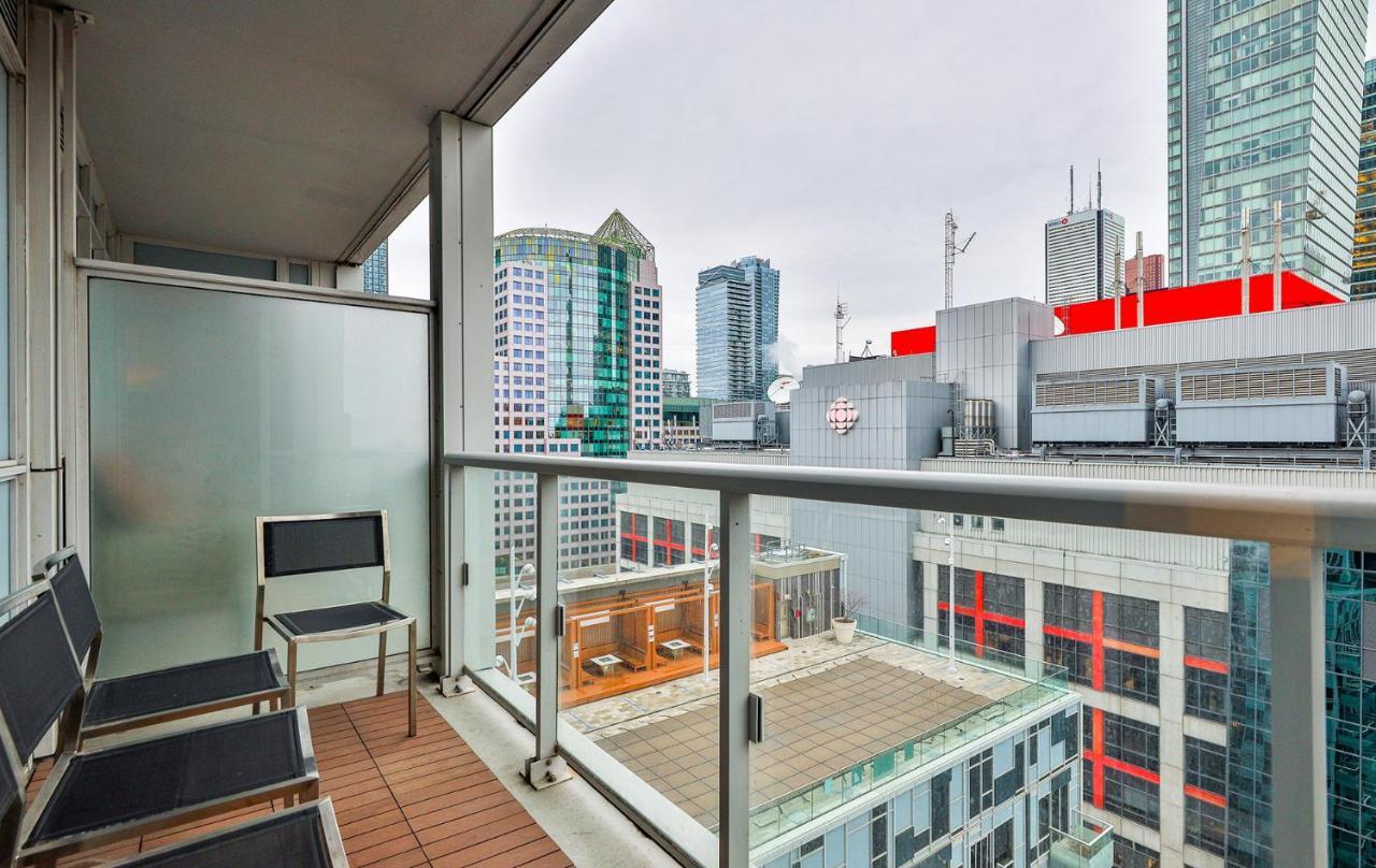 Luxury Condo Prime Location Toronto Exteriör bild